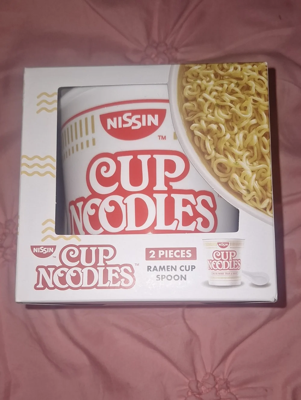 Nissin Cup Noodles Set - White & Red Ramen Cups (2 Pieces)
